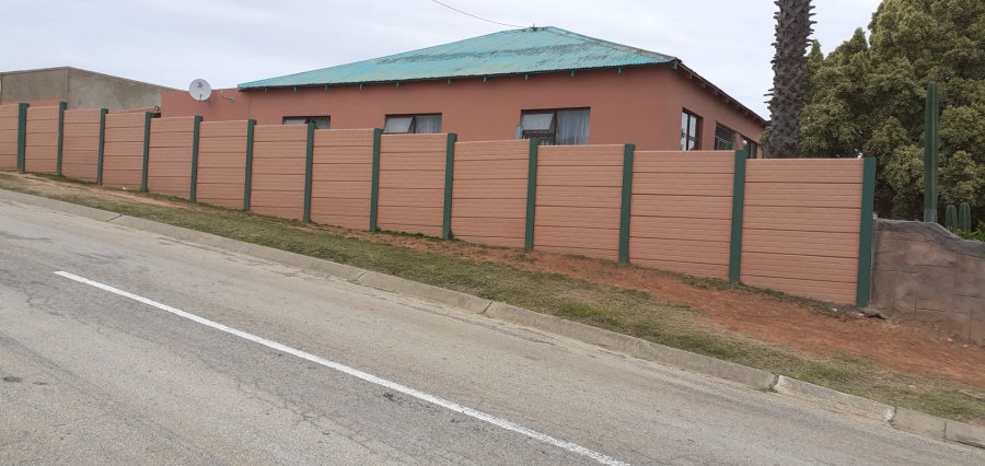 3 Bedroom Property for Sale in Heuwelkruin Eastern Cape